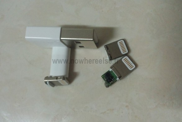 Apple iPhone 5: foto del presunto micro connettore Dock