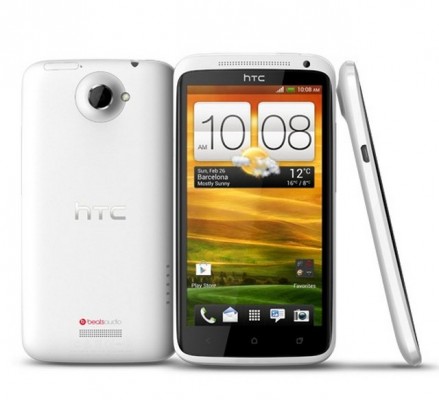 HTC One X riceve via OTA l'aggiornamento del sistema operativo Android 4.0.4 ICS