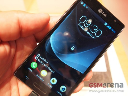 LG Optimus L9 si mostra alla fiera IFA 2012