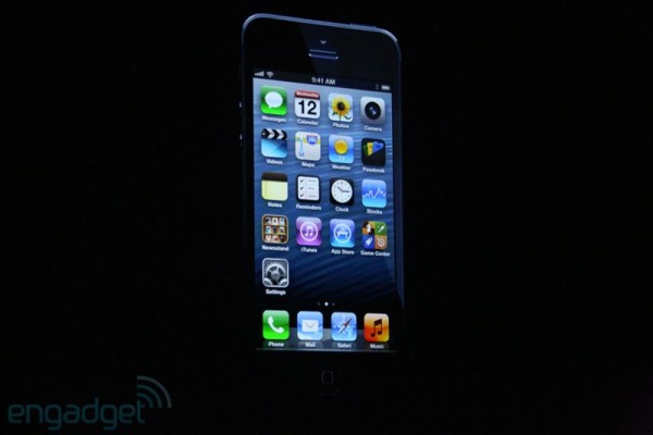 Apple annuncia il nuovo iPhone 5, display da 4 pollici e fotocamera da 8 Megapixel