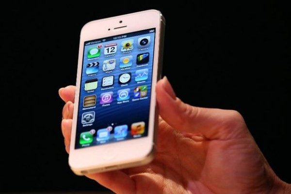 Apple iPhone 5 registra preordini da record