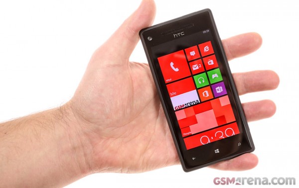 HTC Windows Phone 8X: video sul suo funzionamento