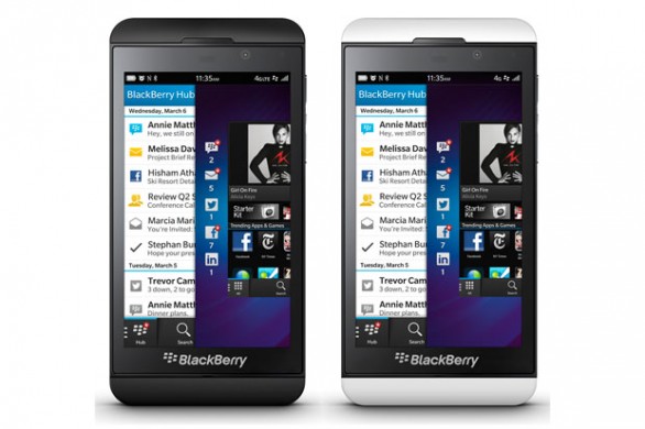 Walt Mossberg preferisce la tastiera del Blackberry Z10 a quella dell'iPhone 5