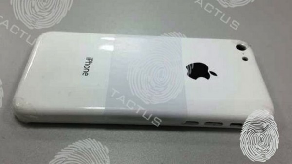 iPhone low cost: nuova foto della scocca in plastica