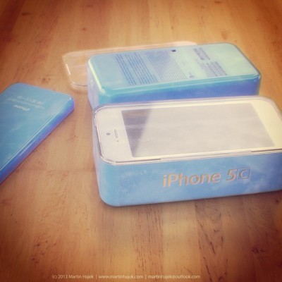 Apple iPhone 5C: rendering della confezione dell'iPhone low cost