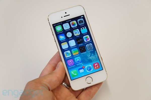 iPhone 5S: video hands-on del nuovo melafonino di Apple