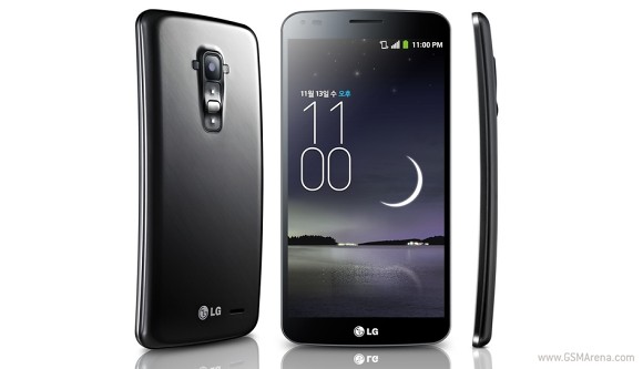 LG G Flex: nuovo smartphone con schermo OLED curvato