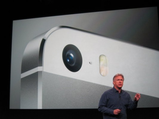 iPhone 5S: come funziona il doppio flash LED della nuova fotocamera